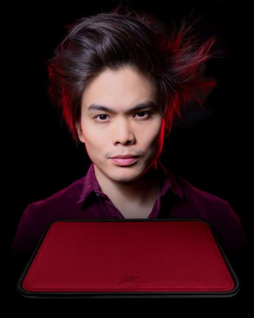 V&B Limited Edition Close-Up Mat (Shin Lim Edition)