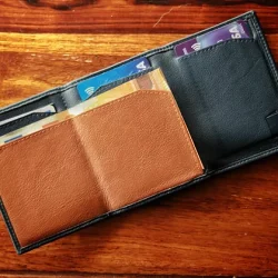 The Hi-Jak Wallet - Secret Tannery