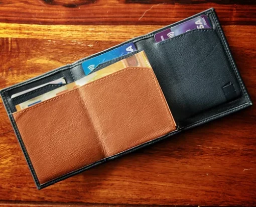 The Hi-Jak Wallet - Secret Tannery